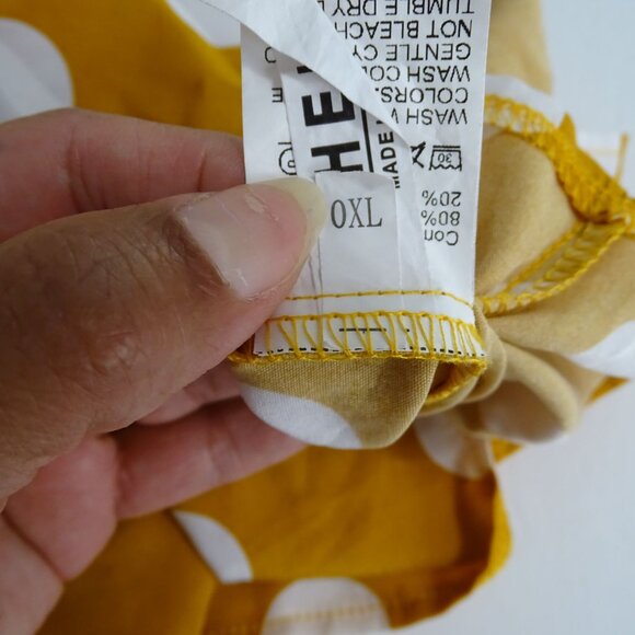 Shein Yellow Gold Polka Dot Wrap-Style Romper Women Size OXL 12 Flutter Sleeves - Picture 5 of 11